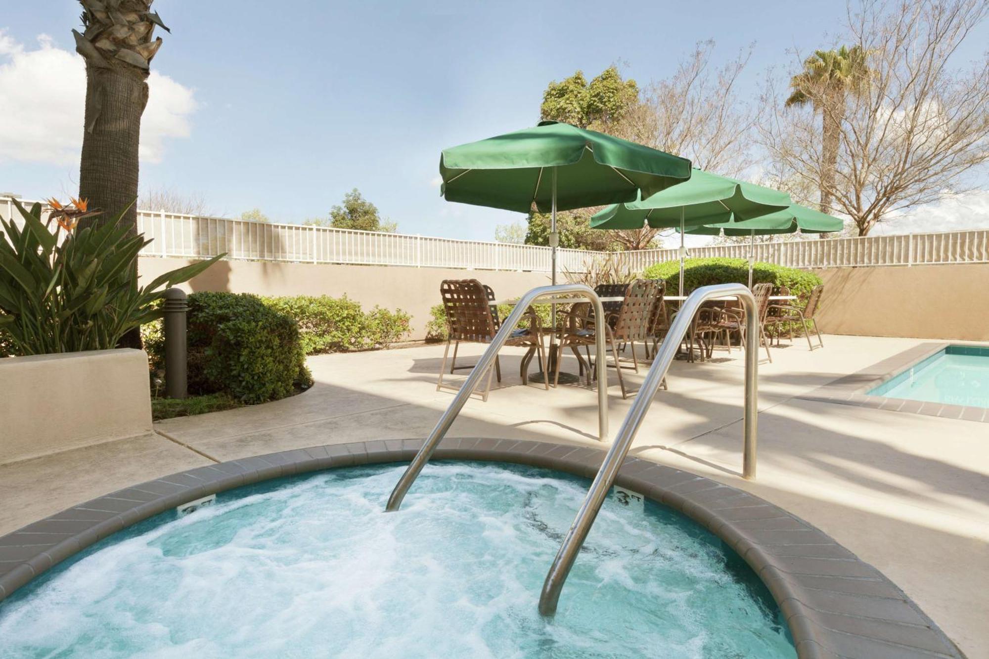 Hilton Garden Inn Gilroy Zewnętrze zdjęcie